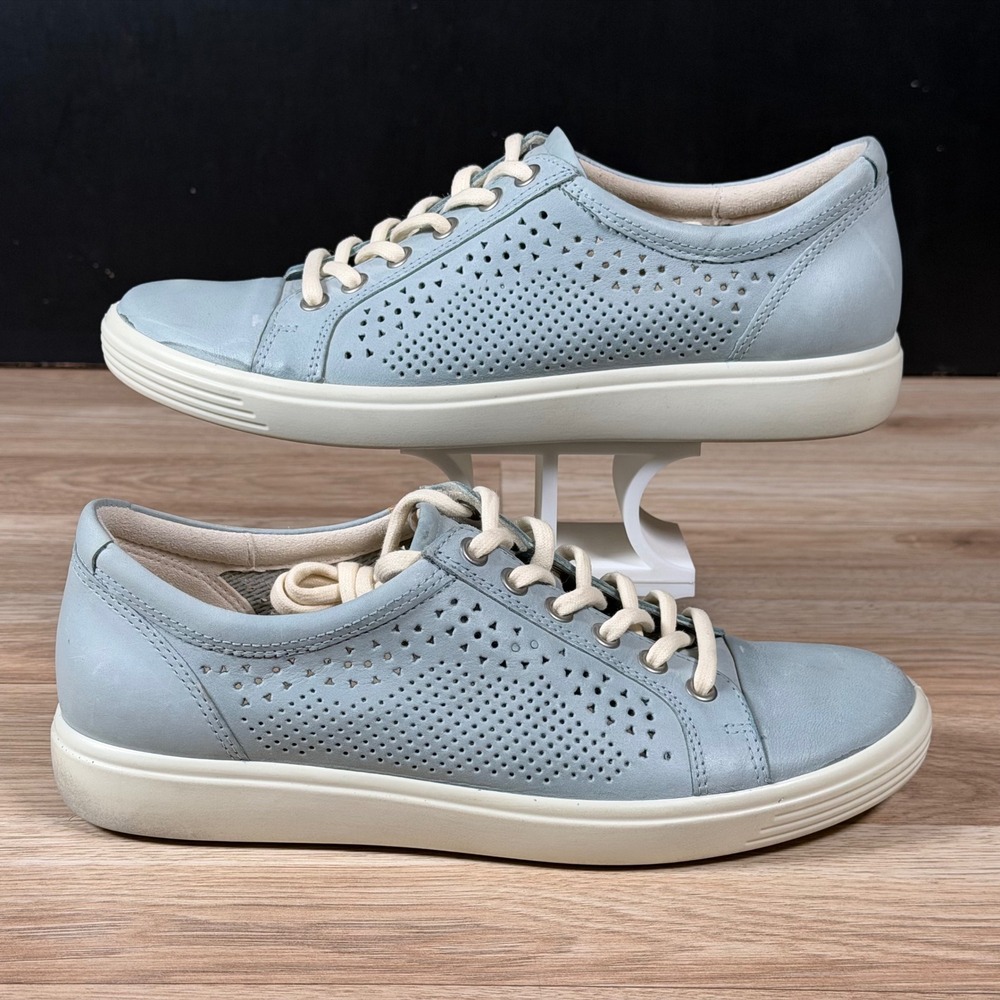 ECCO Soft 7 Sneaker Womens Size 9 Blue Leather Perforated Lace Up Casual Preppy